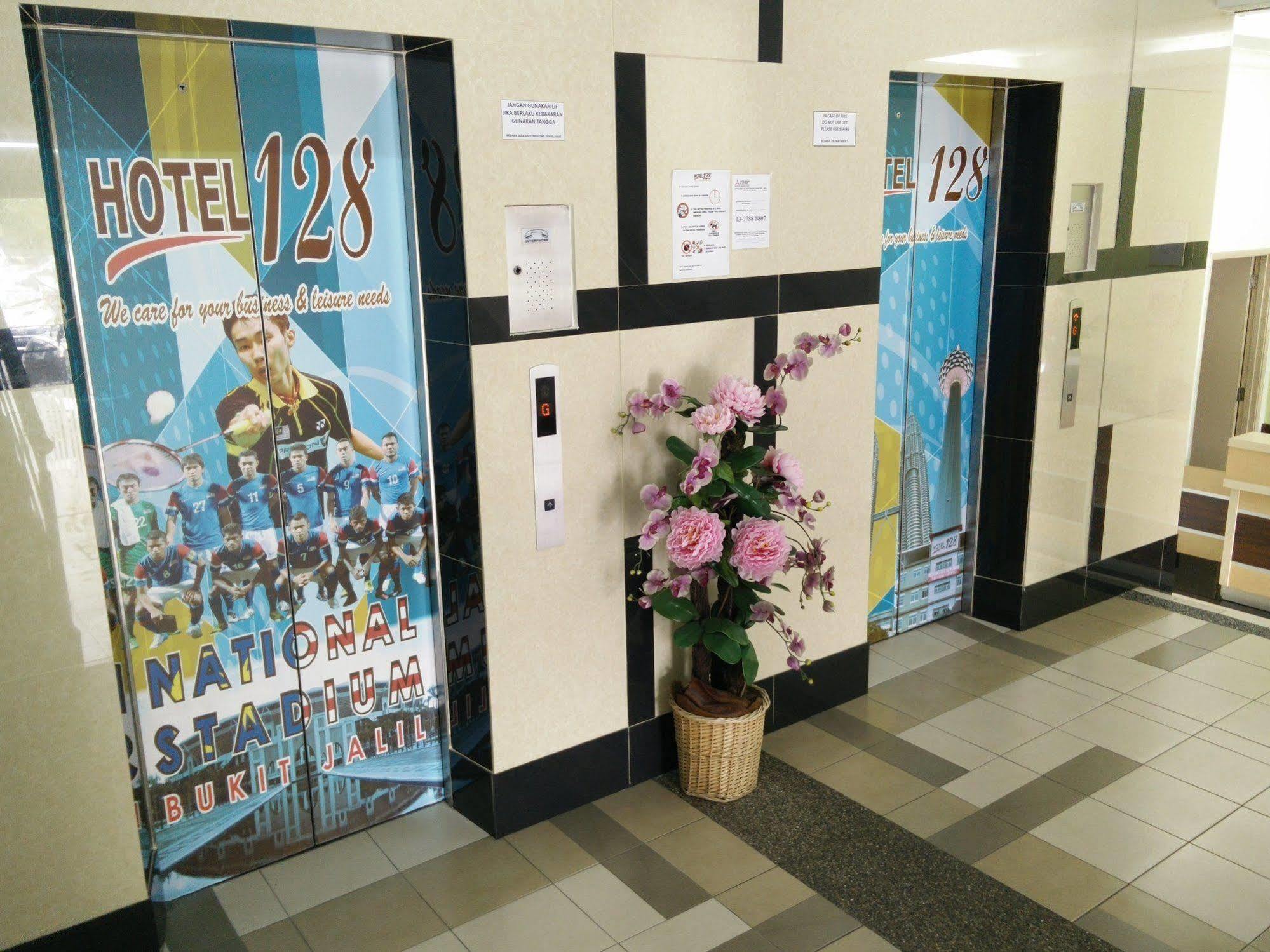 Hotel 128 Kuala Lumpur Bagian luar foto