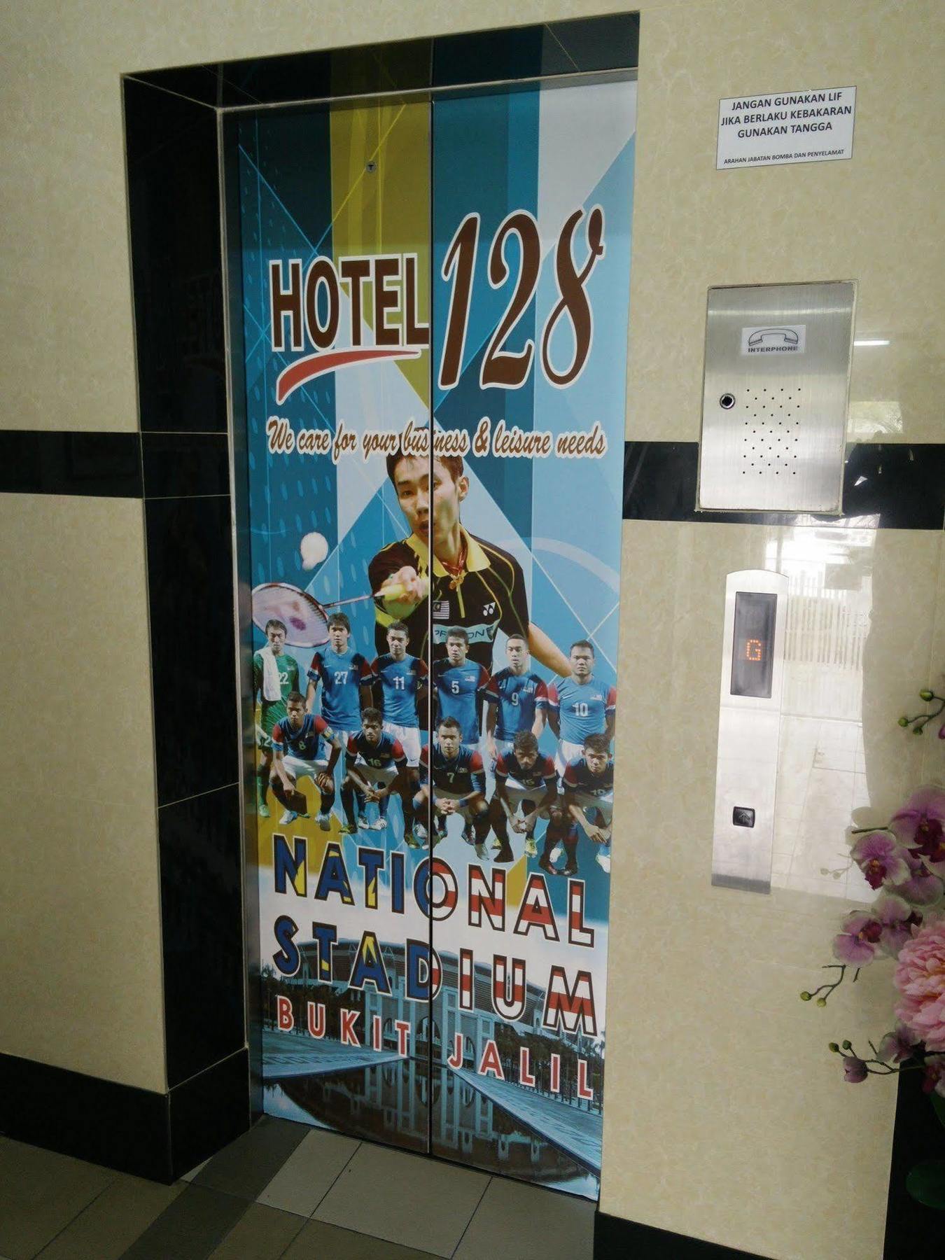 Hotel 128 Kuala Lumpur Bagian luar foto